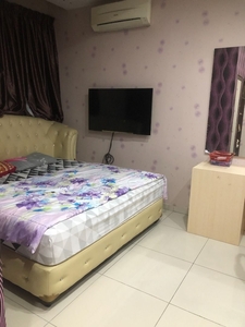 Middle room rent at Simpang Ampat