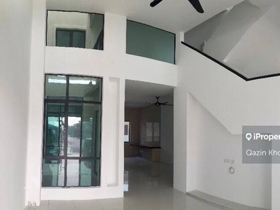 New House, High Ceiling, Gated and Guarded