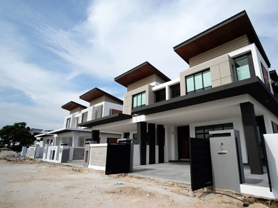 Puchong New Completed Semi D & Bungalow 3900sqft