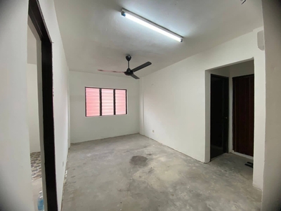 Refurbished Tingkat 3 Bandar Bukit Tinggi 2 Apartment For Sale