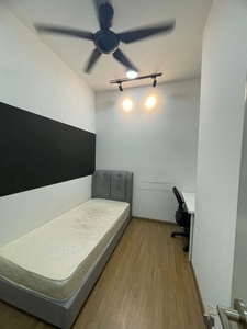 Room for rent - Residensi Hijauan (Female Unit)