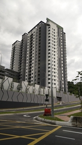 Sungai Long High End Condo [Freehold] Well Maintained & Renovated [Ready to move in] Can View and Nego