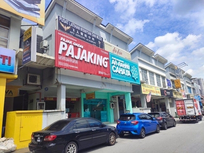 Taman Equine Dato Demang Bandar Putra Permai Ground Floor Shoplot ( facing main road )