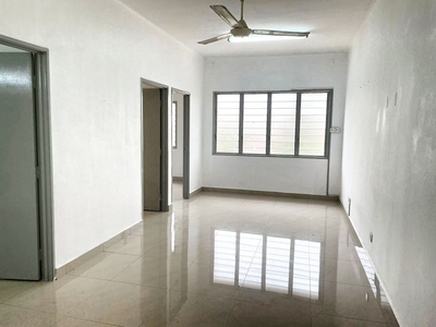 Tingkat 2 End Unit Renovated Cantik Apartment Sri Dahlia Bandar Puteri Puchong Untuk Dijual For Sale