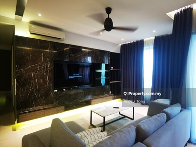 Walking Distance to LRT , Luxury 5 Rooms Condo