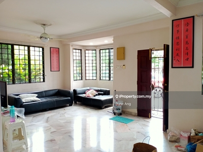3sty Bungalow Rawang Country Home Desa 3 Gated Furnished Convenience !