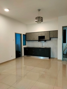 B11 Parkland Residence @ Cheras 3r2b Partly Furnished for Rent