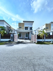 Banglo Two Storey, Taman Paya Rumput Perdana For Rent