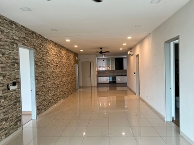 Huge Unit Partial Furnished Condominium for Rent, X2 Residency Puchong