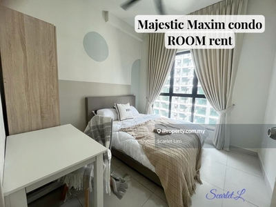 Majestic Maxim Private fully furnished Room rent 10mins walk to MRT
