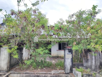 Terrace House For Auction at Taman Anggerik Permai