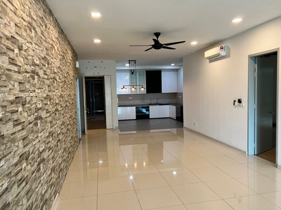 X2 Residency condo for rent partly furnished taman tasik puchong