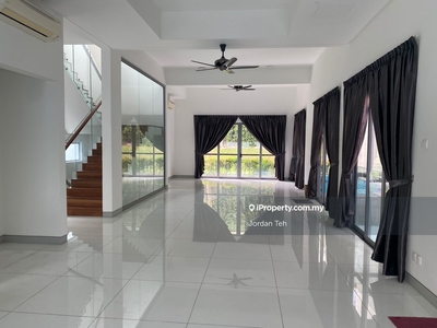 3 Storey Super Linked Terrace House @ Karisma Hill, Seri Kembangan