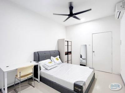 [FREE Utilities, Washer & Dryer, Female Unit] Middle Room at United Point Residence, Kepong