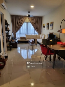 Fully Furnished. 5 Km To Empire Mall And SS 15. 9.5 Km To S.Pyramid.