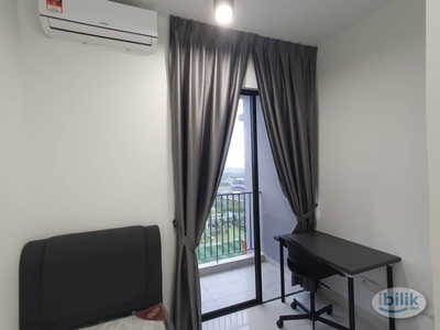 [Male] Medium Room with Quayside Shopping Mall View | Amber Residence | Hotel Quality Spring Mattress | Next to Washroom | Fibre WIFI 300Mbps