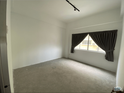 Middle Room at Forest Heights, Seremban