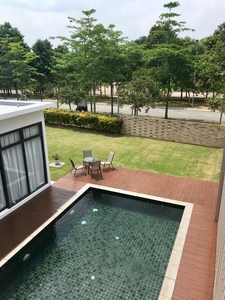 Noble Park Bungalow House with Swimming Pool