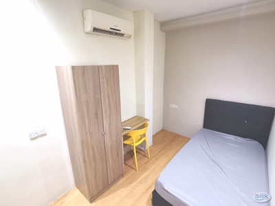NEAR to MRT PASAR SENI ZERO DEPOSIT Petaling Street room with private bathroom