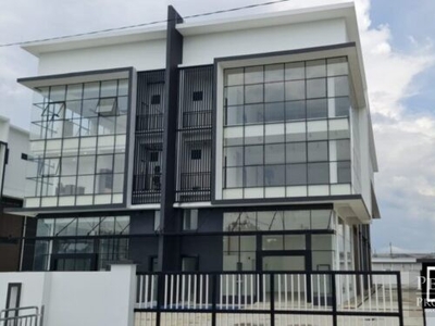 Semi D 3 Storey Factory Warehouse Kawasan Perindustrian Valdor Batu Kawan For Rent