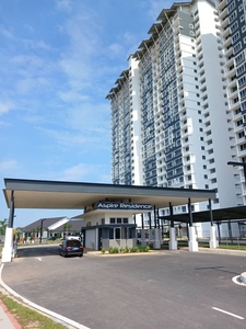 Semi Furnished 3 Bedrooms Aspire Residence Cyberjaya For Rent