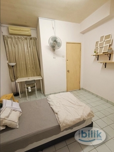 SS2 Female Unit Budget Room For Rent With Attach Bathroom Aircon Middle-Room