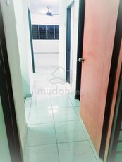 Nice gated & guarded apartment, kabinet dapur