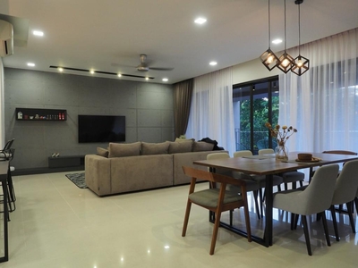 ID Design Renovated unit Azelia Residence, Bandar Sri Damansara for SALE