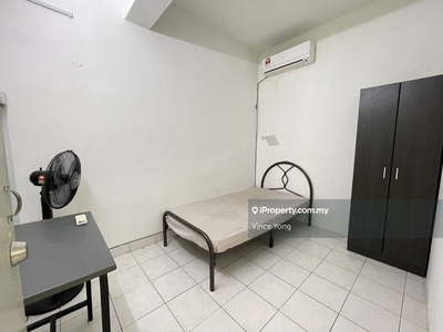 Single Room at Bandar Utama Bu12