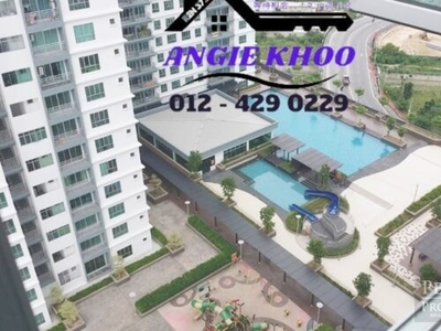 1315sf GOLDEN TRIANGLE 1High Floor and Poolview 2 Car Park Bare Unit