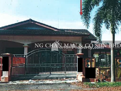 Terrace House For Auction at Tangkak
