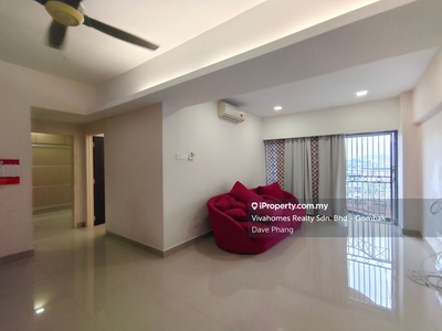 Block 130 KLCC view fully renovated unit with 2 car park