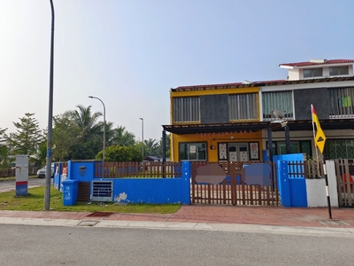 Corner Lot Double Storey, Jalan Kebun, Seksyen 30, Shah Alam For sale