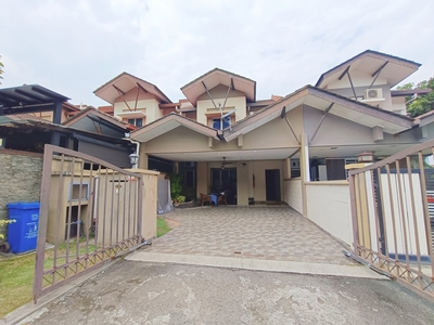 Double Storey House with BEAUTIFULLY RENOVATED, Additional Attic Sunway Kayangan,U9 Shah Alam.