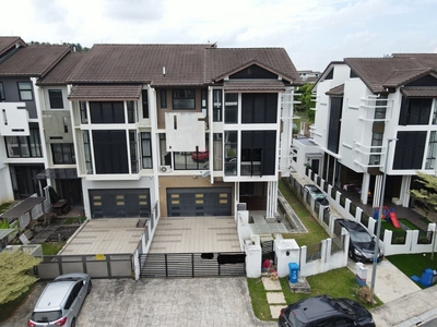 End Lot 3 Storey Terrace House Maple Terrace Denai Alam Shah Alam