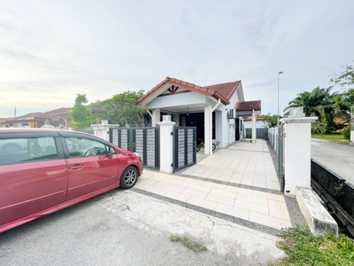 [END LOT WITH LAND] 1 Storey Terrace Jln Makyong Bandar Bukit Raja,Klang