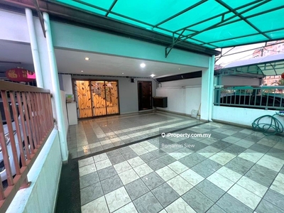 Freehold Renovated 2.5 Sty Terrace House Bukit Serdang Seri Kembangan