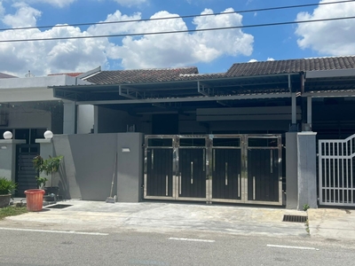 Full Renovated Single Storey Terrace Serdang Jaya