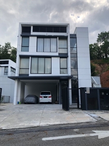 [FULLY FURNISHED] 3 Storey Bungalow House in Kayangan Heights