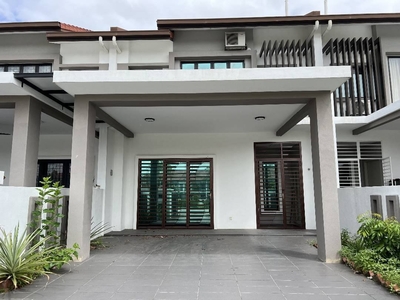 INTERMEDIATE Double Storey Terrace House Orkestra,Taman Alam Impian