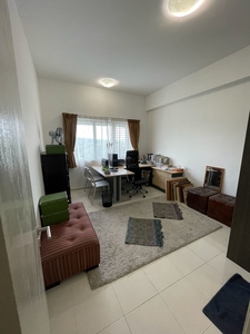 Partial Furnished Condo I Residence Kota Damansara 3+1 Room 2b 2cp