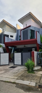 Renovated & Extended Non Bumi Lot 2 Storey Superlink House Laman Glenmarie Shah Alam Low Density