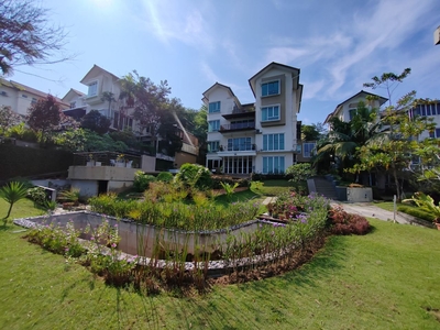 SERENE & GREENERY ENVIRONMENT 4 Storey Bungalow Kayangan Heights(Teratai Villa)